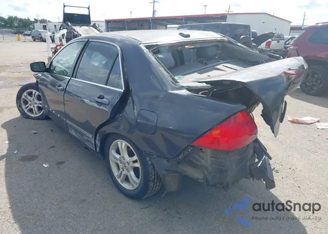 2006 Honda Accord 2.4 Ex from USA, damaged, VIN 1HGCM56886A037796